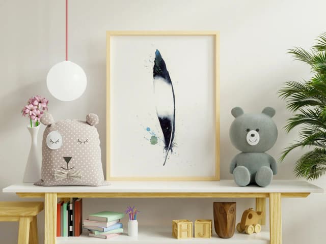Magpie Wing shown in a room setting