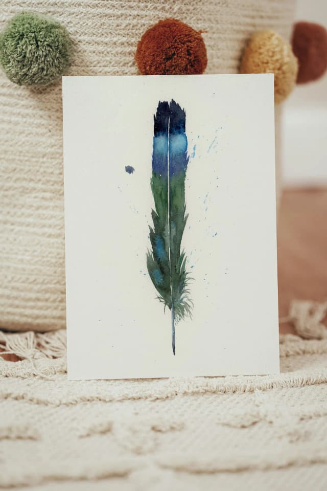Magpie shown in a room setting