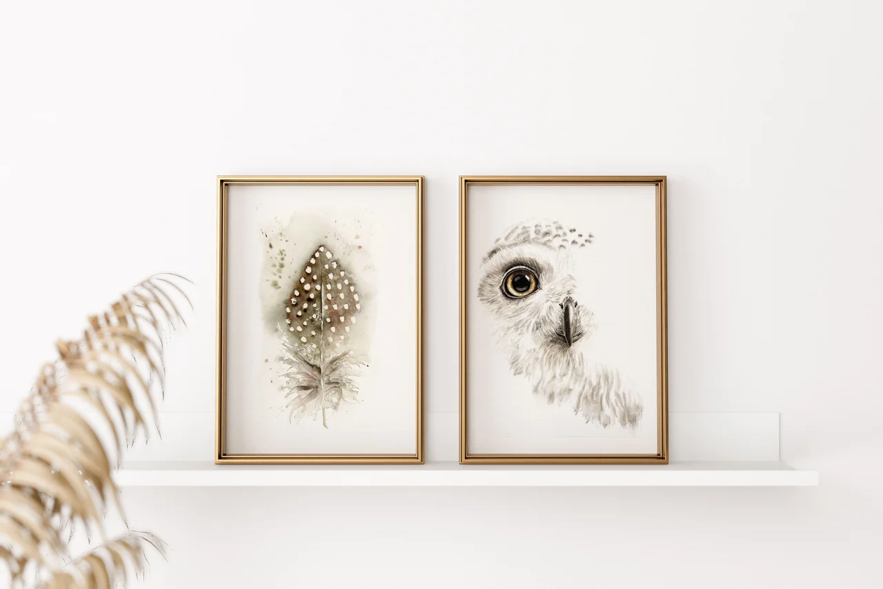 Snow Owl Gaze shown in a room setting